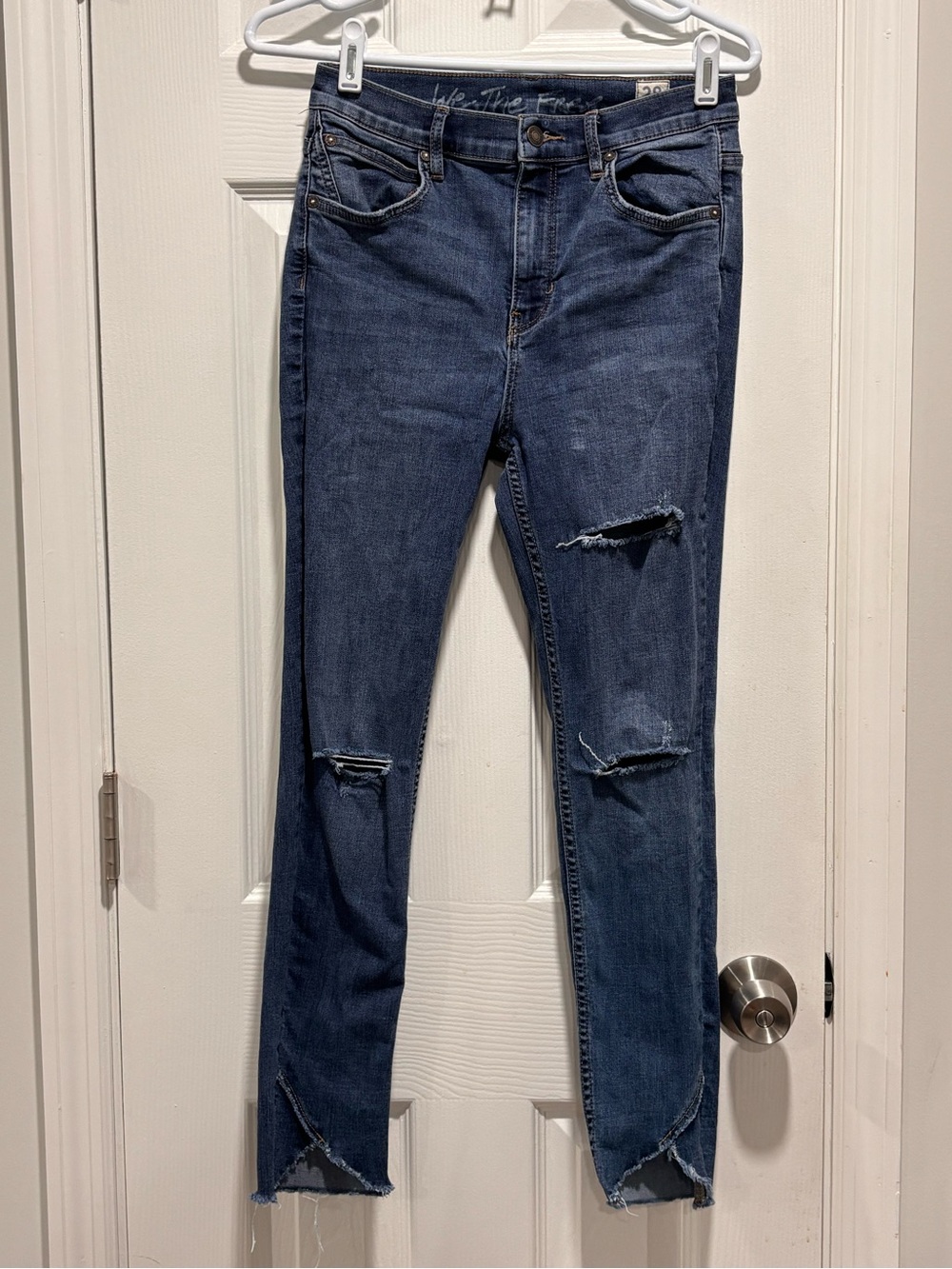 🩵Free People Indigo Ripped Skinny Jeans - Picture 2 of 16